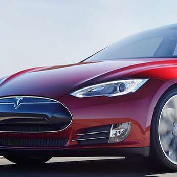  Tesla bereitet ersten Blick auf Model 3 vor