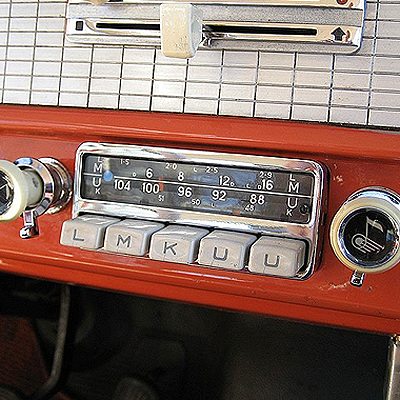  Schalt' Dein Radio ein!