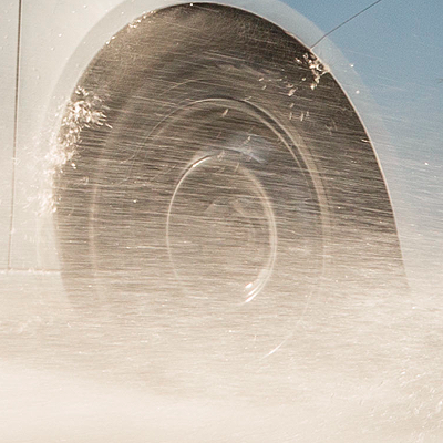  6 von 10 Billig-Pneus durchgefallen  