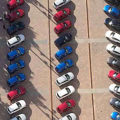   Kfz-Neuzulassungen weiter im Steigen