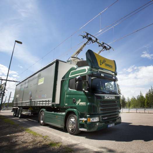  1. Autobahn mit Oberleitungssystem