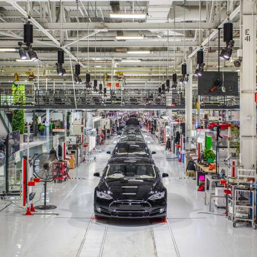  Tesla: Größer, Länger, Weiter