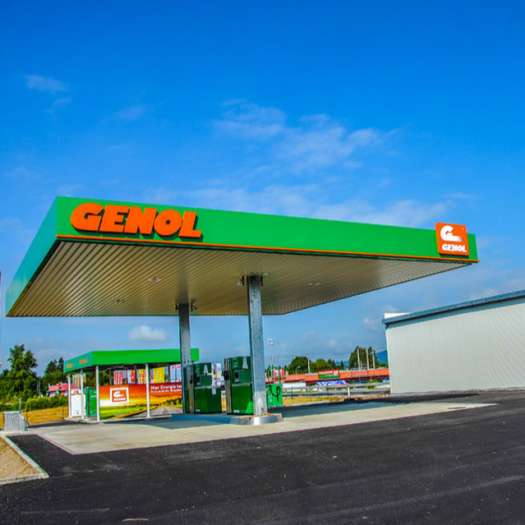  Zuerst die Tankstelle, dann ein Lagerhaus