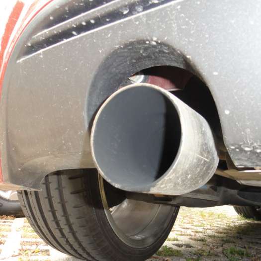  Verkehr stößt weniger Schadstoffe aus