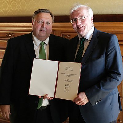  Berufstitel Professor für Dr. Eybl