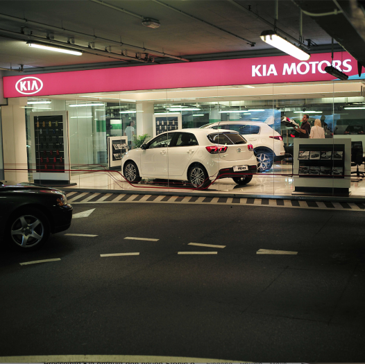  Gemma Auto-shoppen ins Riverside!