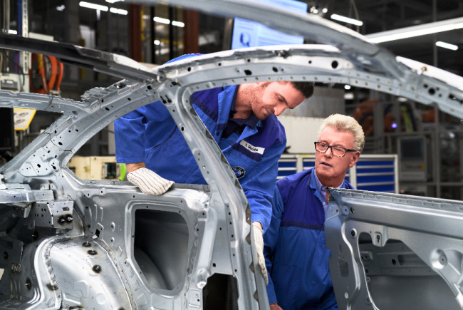  Rentner als „Senior Experten“