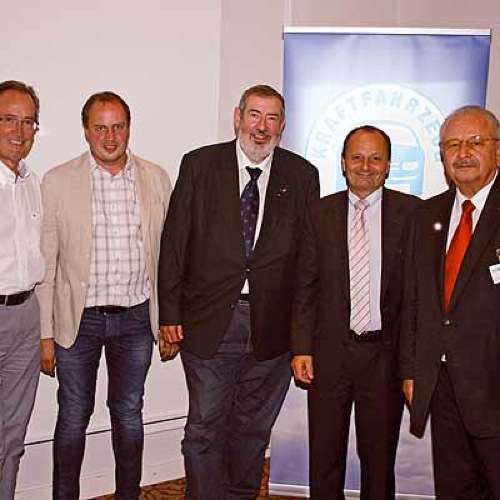  Zwischen Autogegnern und Herstellern