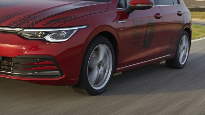  160 Reifen im Abrieb- und Verschleißtest