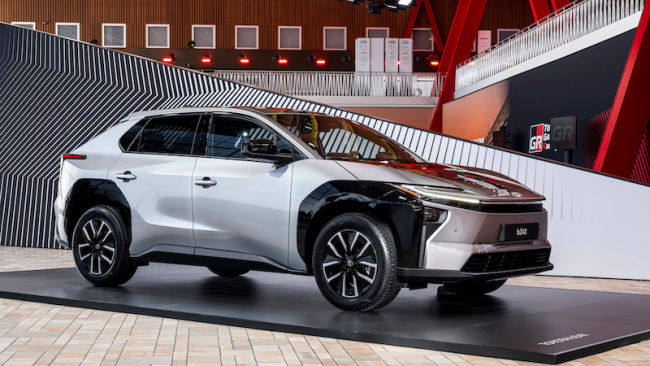 Mehr Reichweite, kürzere Ladezeiten: Toyota bZ4X