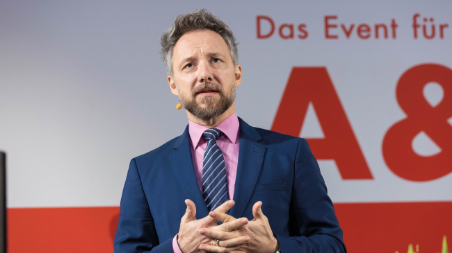 „Haben Sie etwas  Schriftliches?“